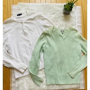 Bundle of 2 Women's Sweaters - Size L